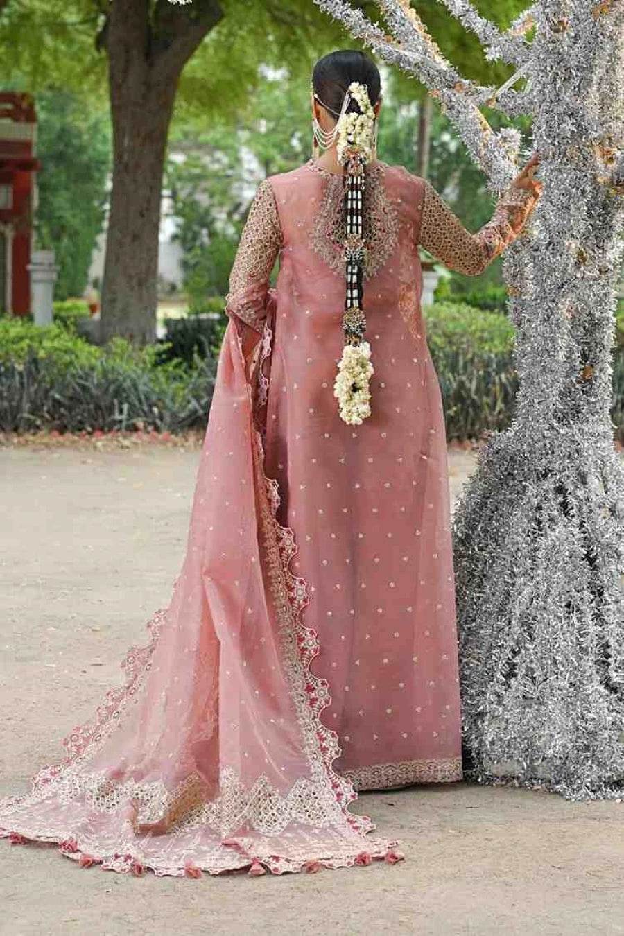SALEHA - Labels & Co