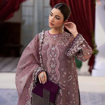 How to Choose Pakistani Designer Dresses: Quality Guide
