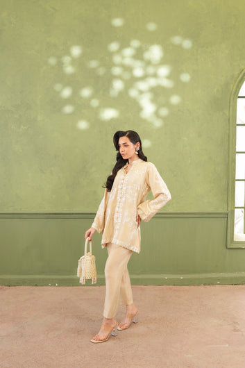 Shirin-70 White Lilly