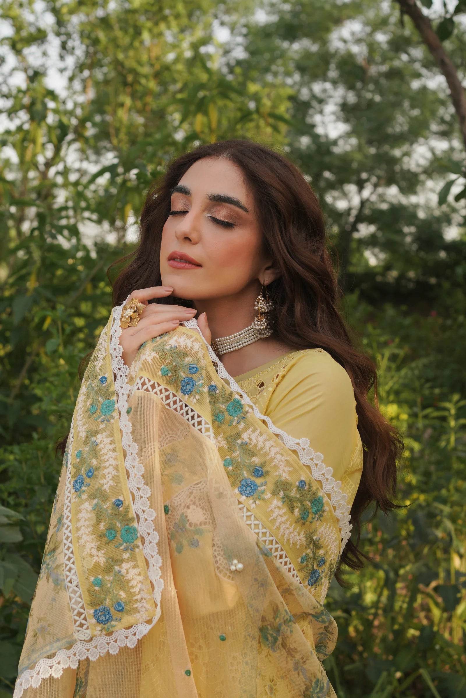 Nehal - Labels & Co