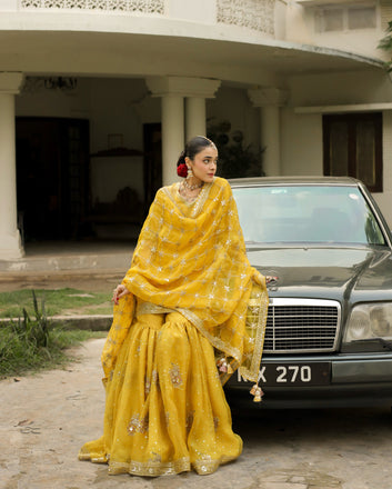 Dandelion Yellow Outfit