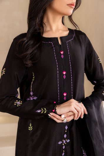 LAYAL BLACK