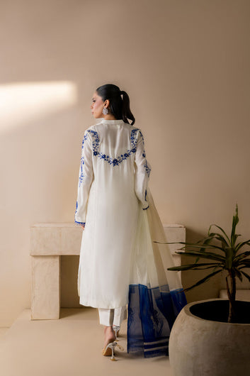 LAYAL WHITE