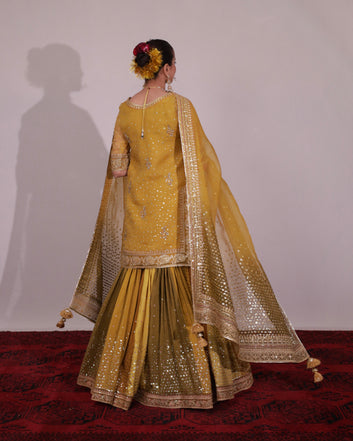 Mehendi Chatta Patti Outfit