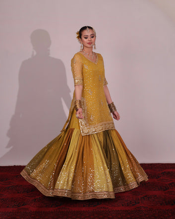 Mehendi Chatta Patti Outfit