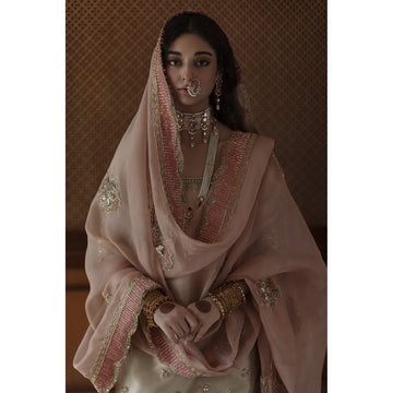 Nooray Bridal