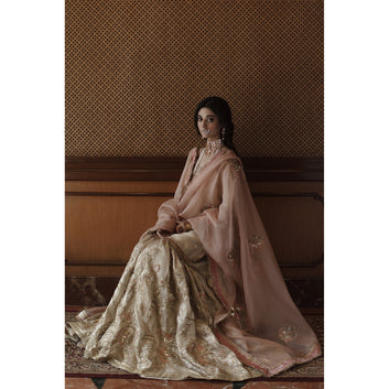 Nooray Bridal